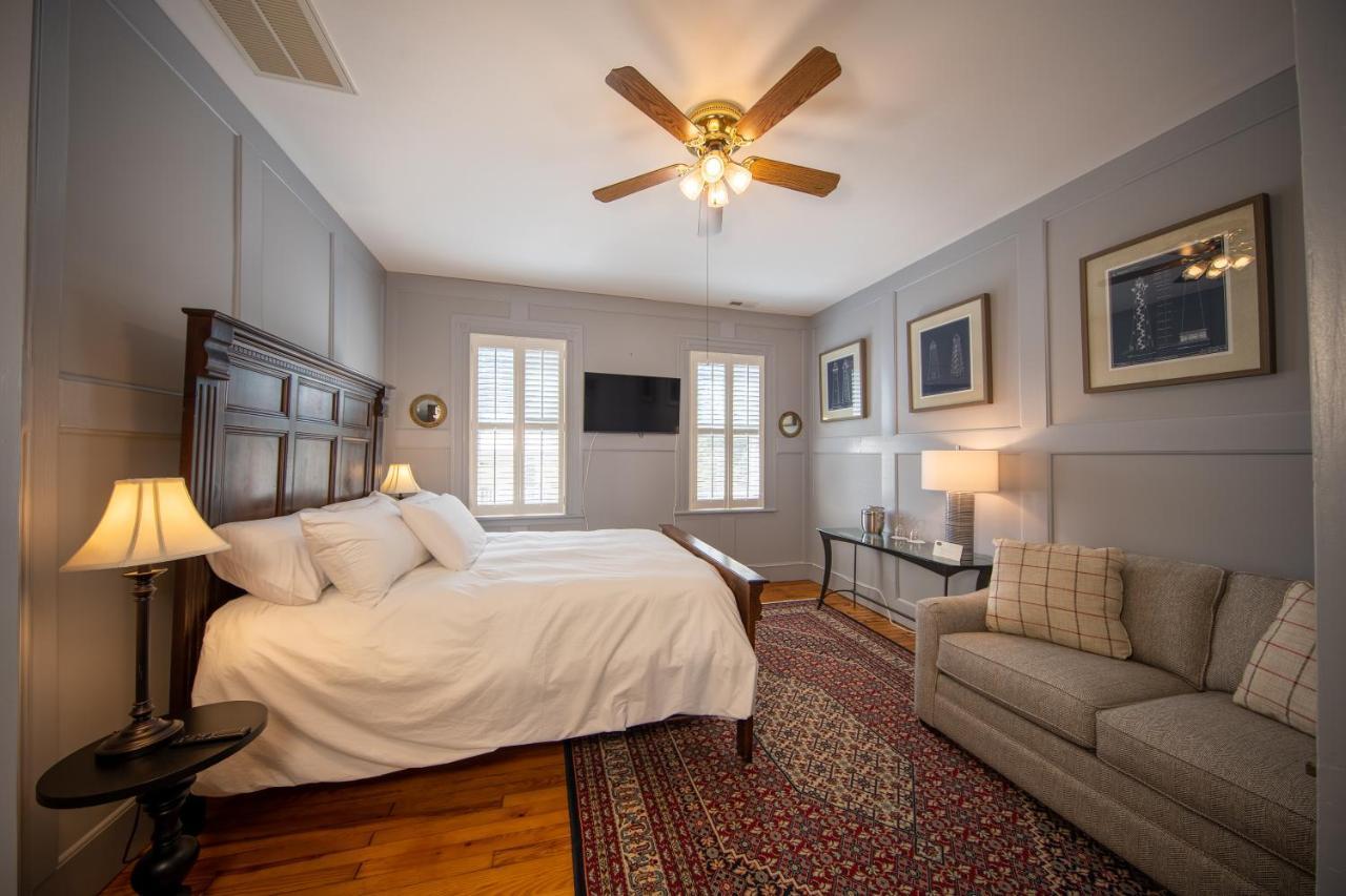 The Edenton Collection-Captain'S Quarters Inn Ruang foto