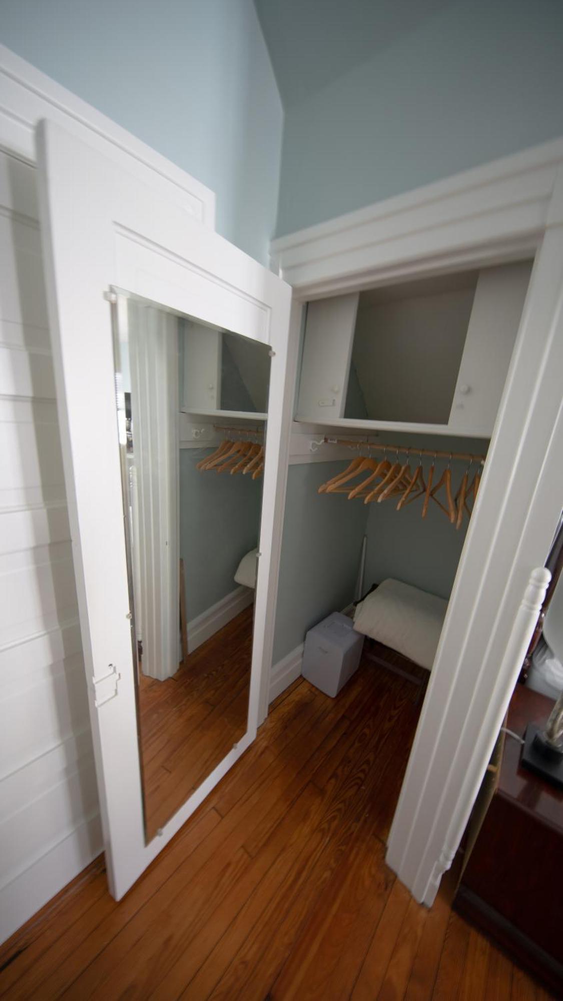 The Edenton Collection-Captain'S Quarters Inn Ruang foto