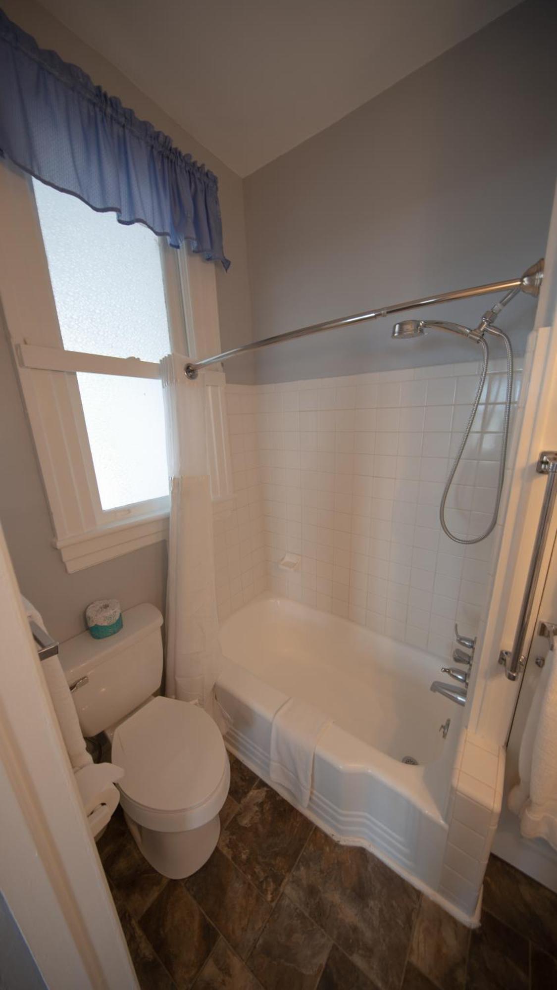 The Edenton Collection-Captain'S Quarters Inn Ruang foto