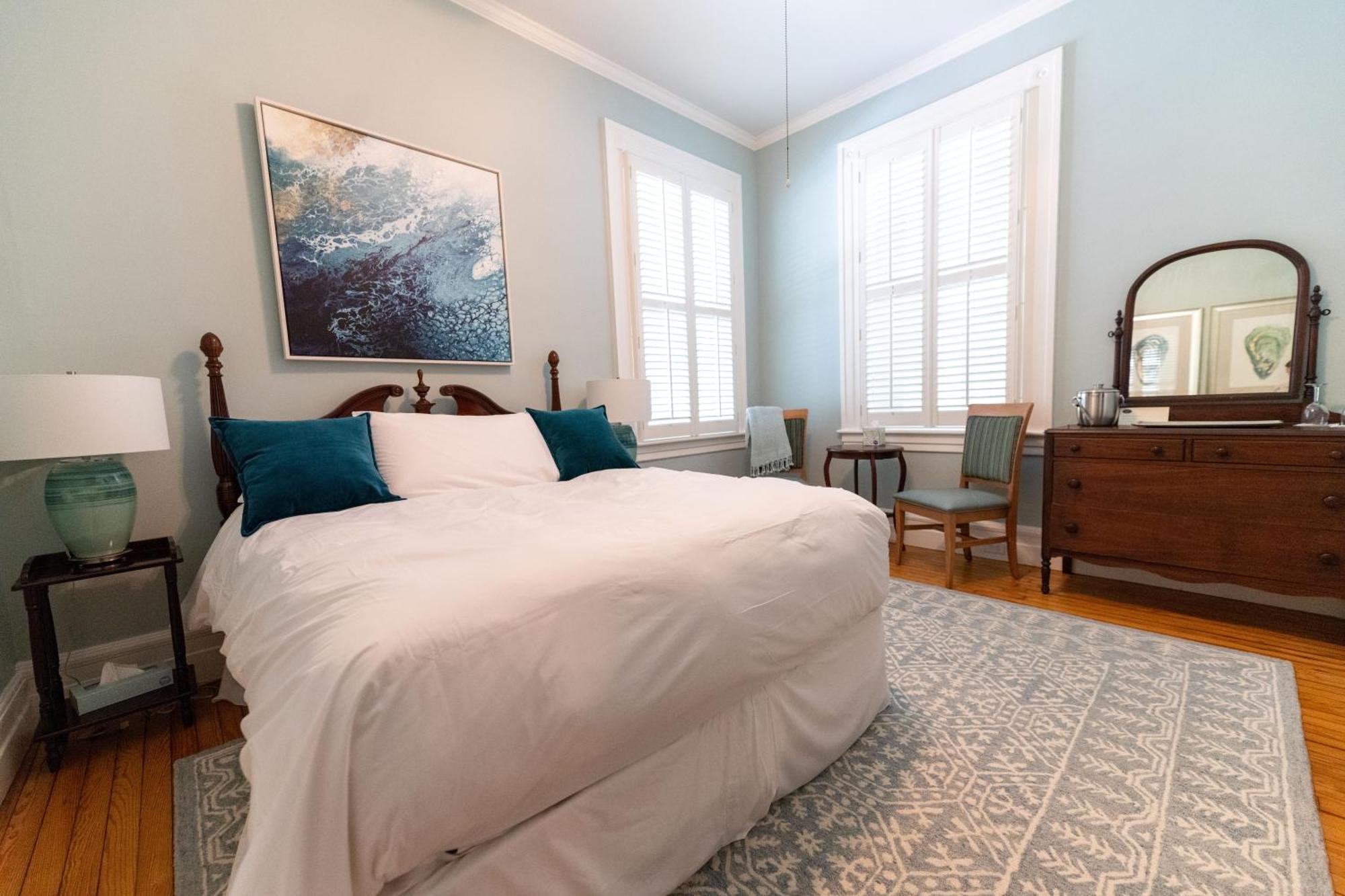 The Edenton Collection-Captain'S Quarters Inn Ruang foto