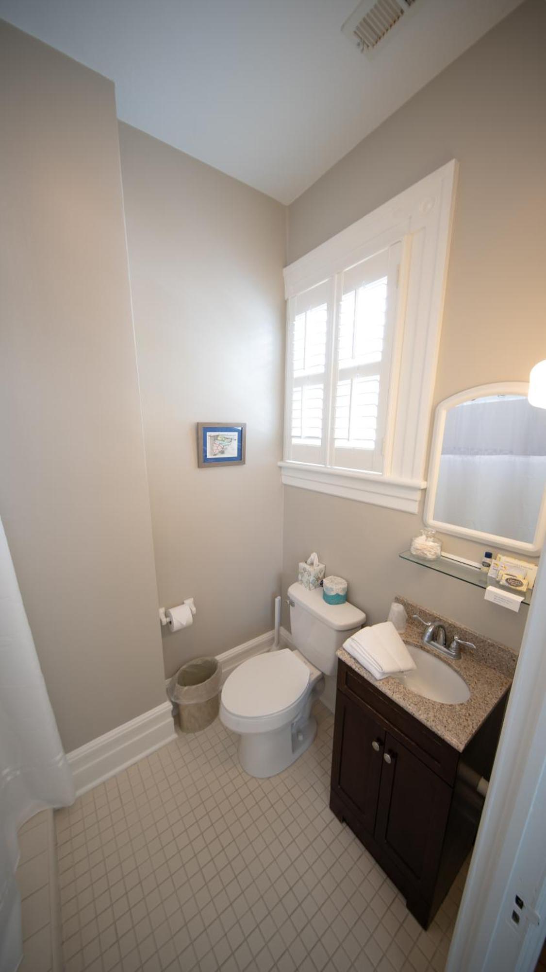 The Edenton Collection-Captain'S Quarters Inn Ruang foto